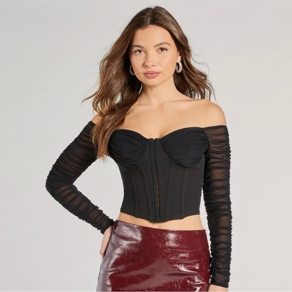 Windsor Tops - Windsor Woman’s Long Sleeve Mesh Bustier size small NWT